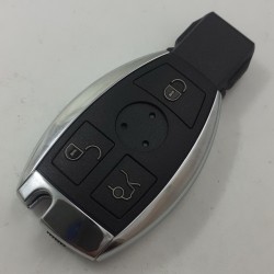MERCEDES КОРПУС ХРОМИРАН С 3 БУТОНА БЕЗ ОТДЕЛЕН ДЪРЖАЧ ЗА БАТЕРИЯТА