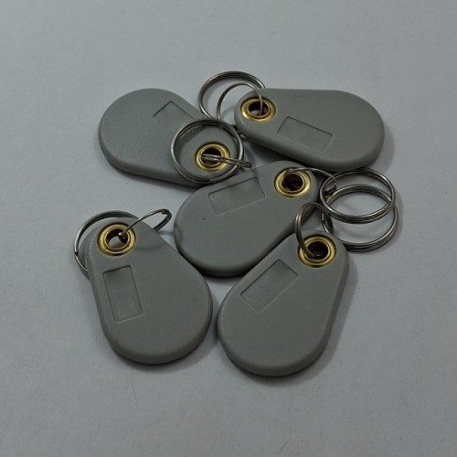 Усилен презаписваем RFID чип 125kHz за контрол на достъп – устойчив и дълготраен Усилен презаписваем RFID чип 125kHz за контрол на достъп – устойчив и дълготраен
